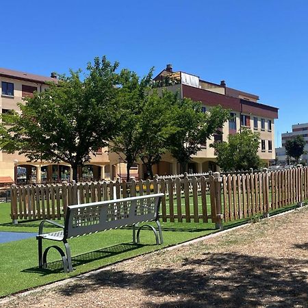 Apartamento Ideal A La Entrada De Salamanca !!! Santa Marta de Tormes Exteriér fotografie